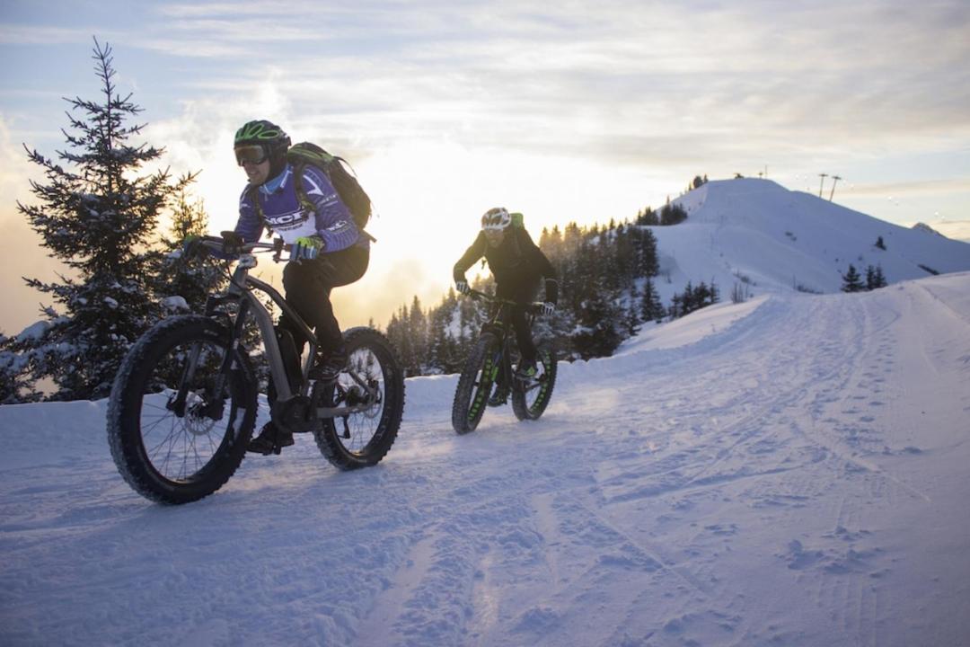 Logis Hotel Gai Soleil Samoens Bagian luar foto