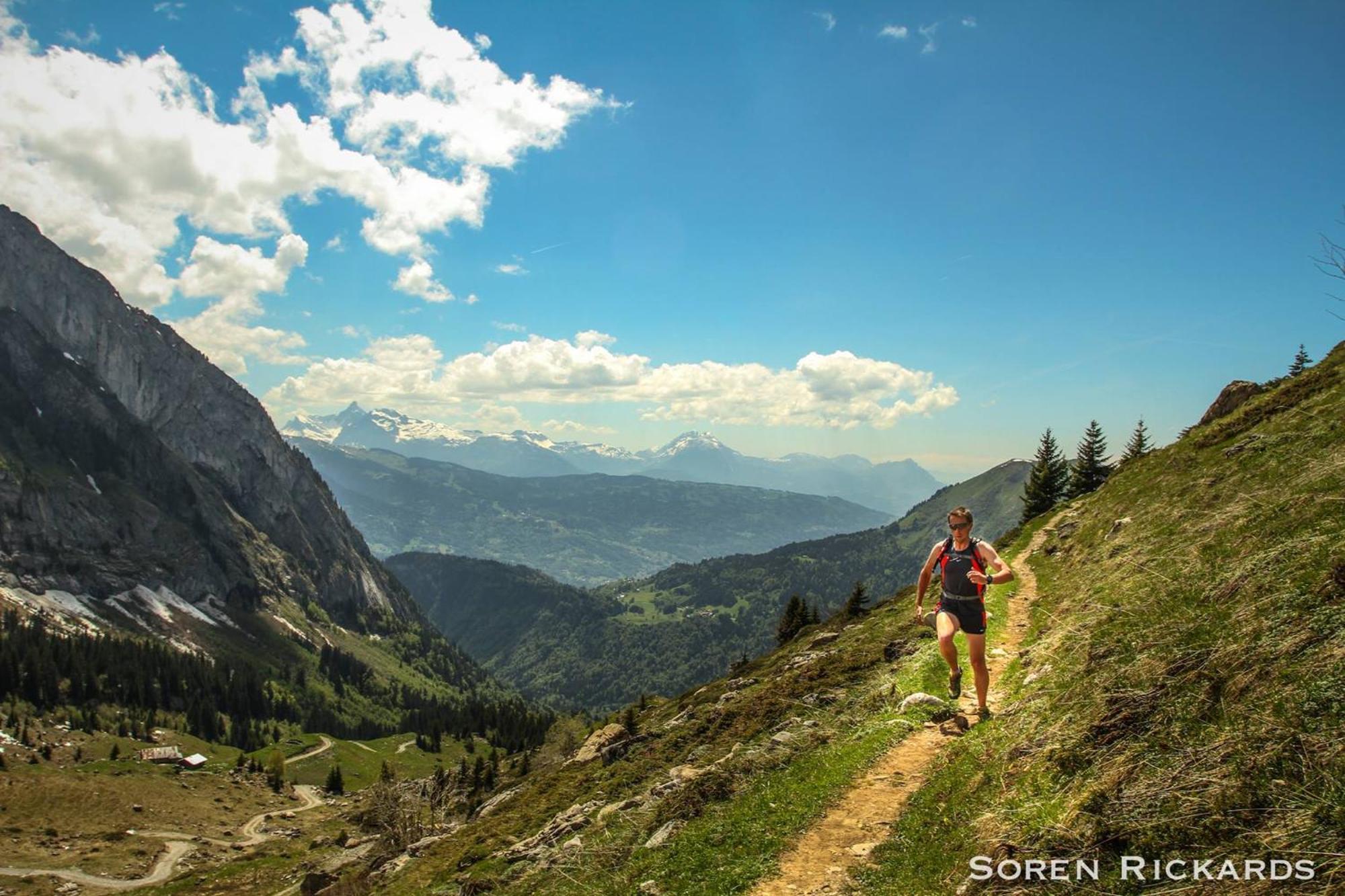 Logis Hotel Gai Soleil Samoens Bagian luar foto