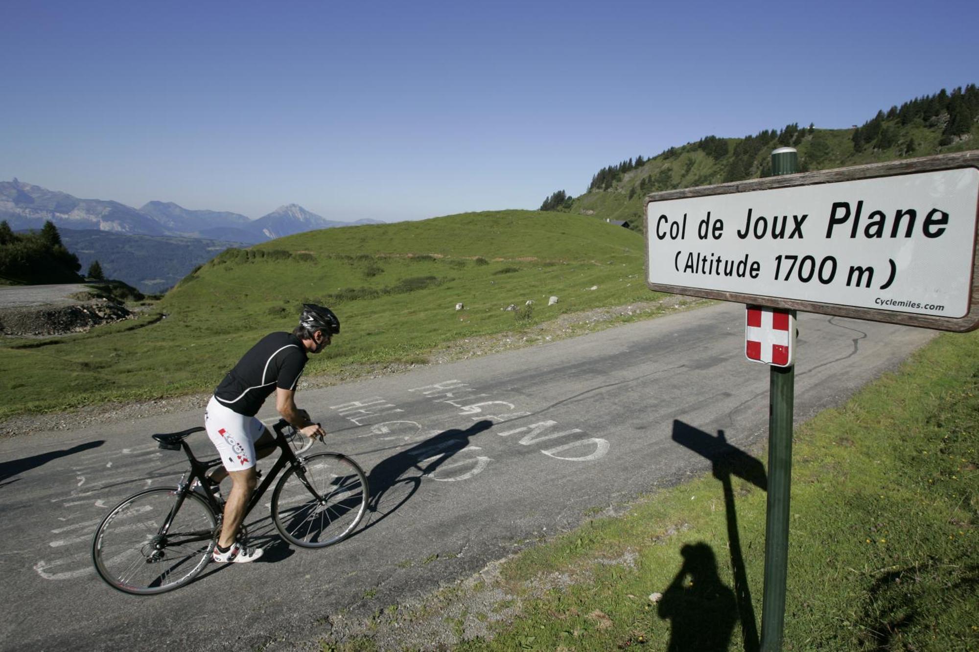 Logis Hotel Gai Soleil Samoens Bagian luar foto