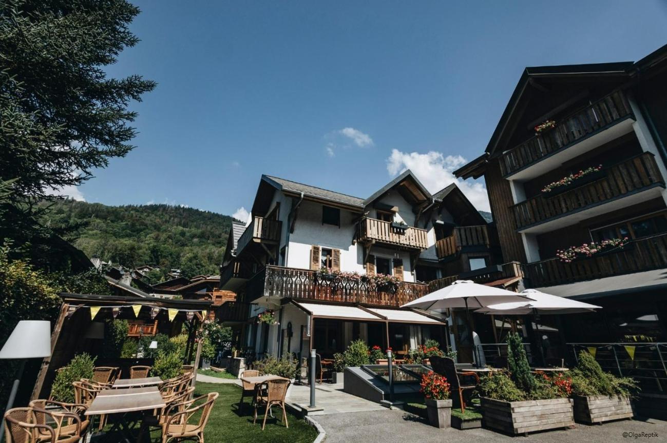 Logis Hotel Gai Soleil Samoens Bagian luar foto