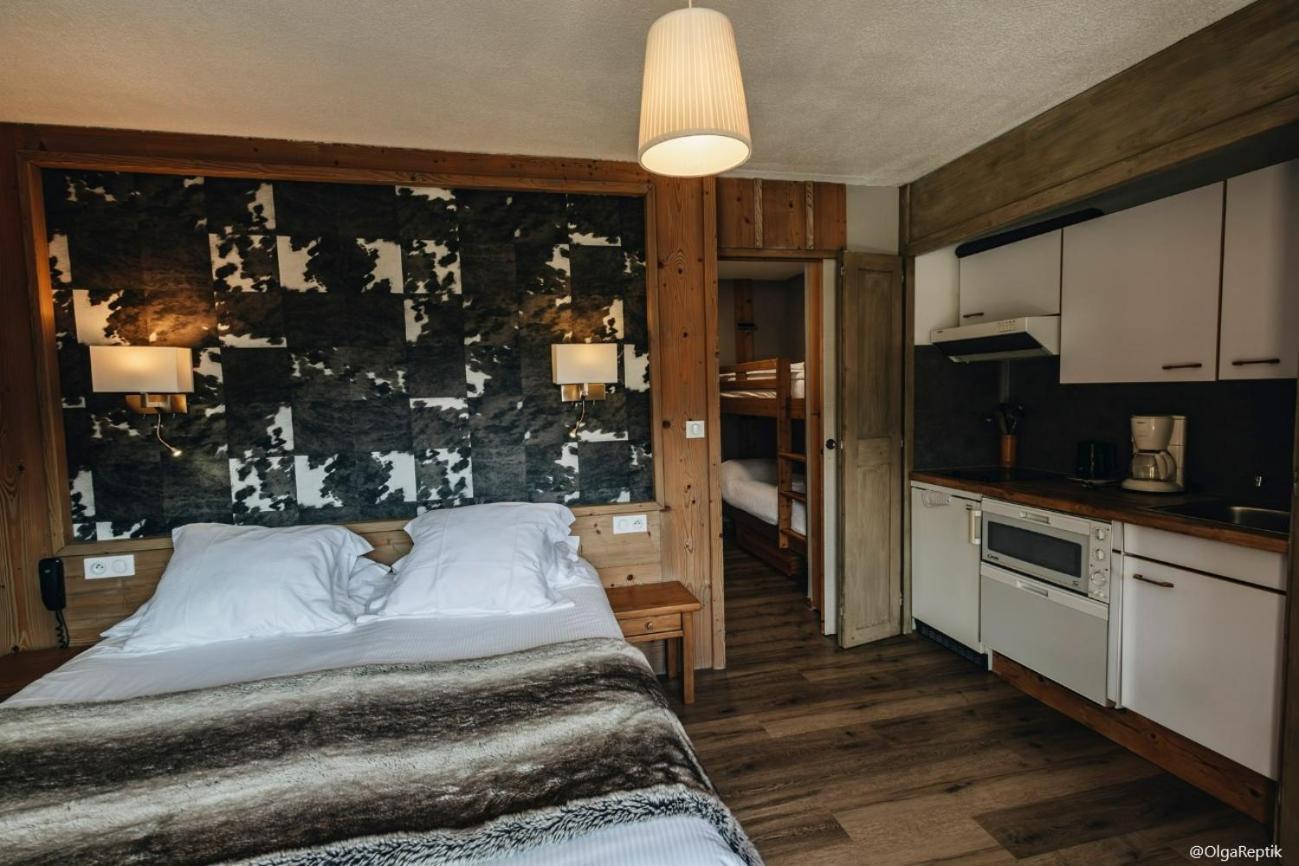 Logis Hotel Gai Soleil Samoens Bagian luar foto
