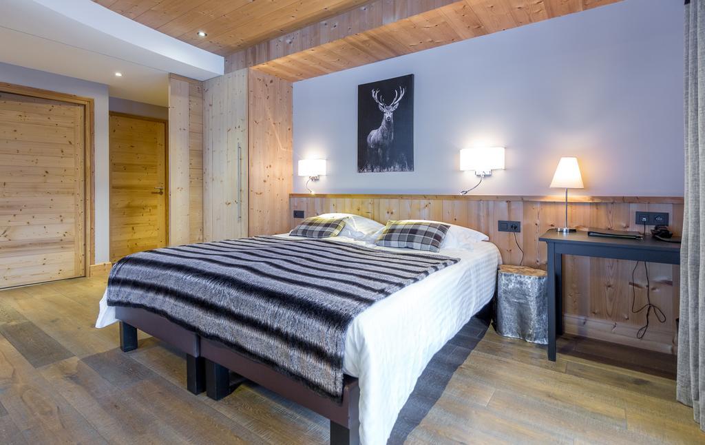 Logis Hotel Gai Soleil Samoens Bagian luar foto