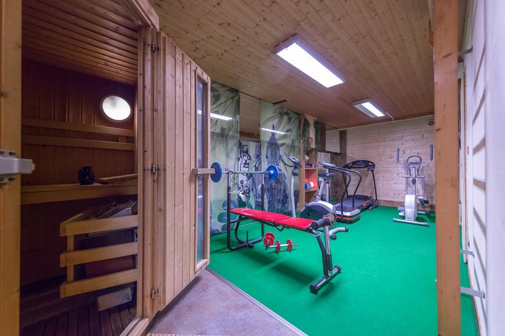 Logis Hotel Gai Soleil Samoens Bagian luar foto